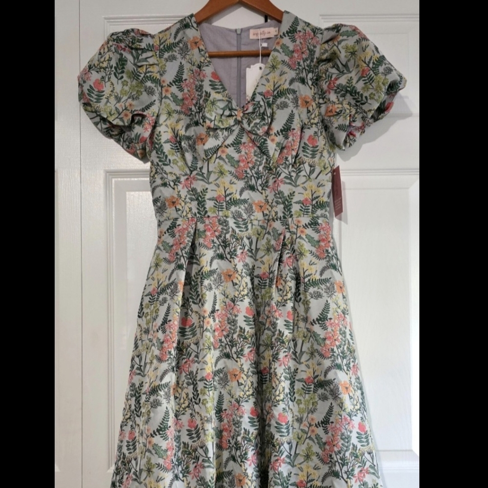 NWT Ivy City Co Floral Avalon Dress